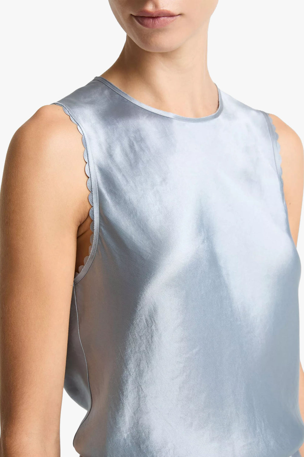 Scallop Sleeveless Shell Top