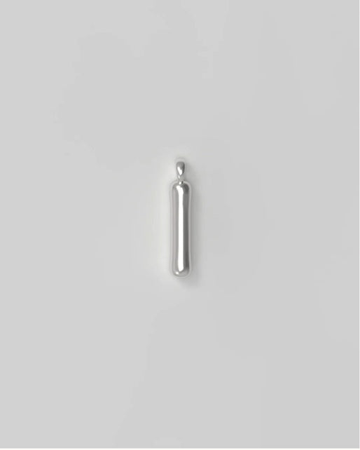 Letter charm Small I