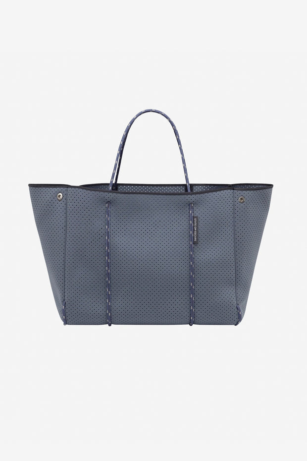 Escape tote in Pewter