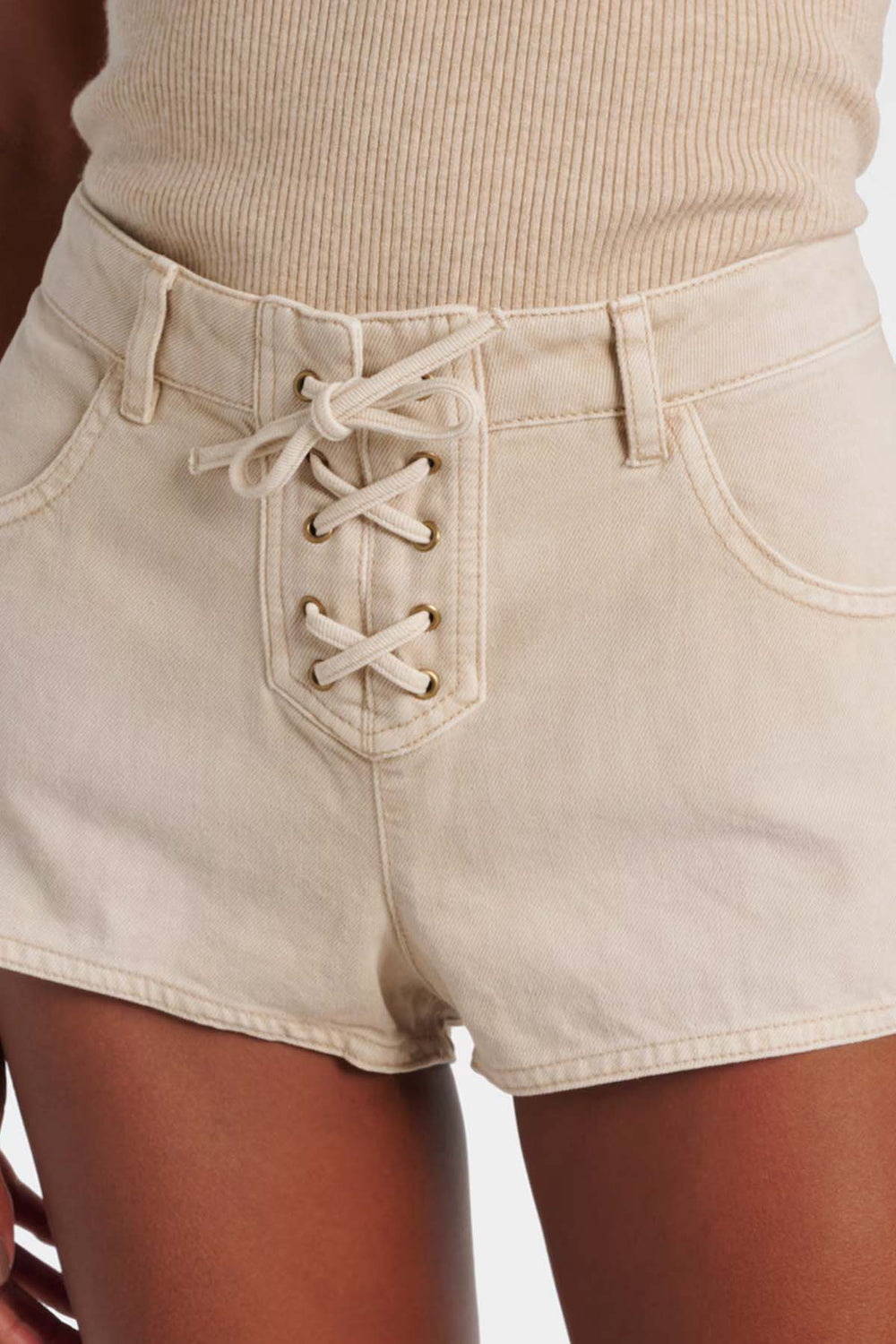 Delma Shorts