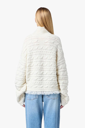 Cropped Cable Turtleneck