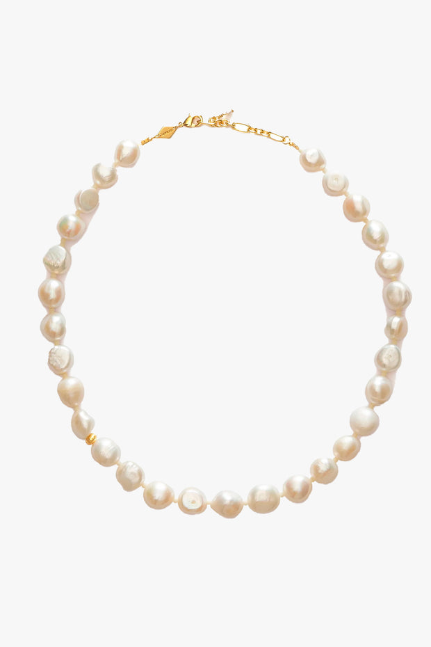 Stellar Pearly Necklace