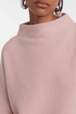 Boiled Funnel Neck Pullover