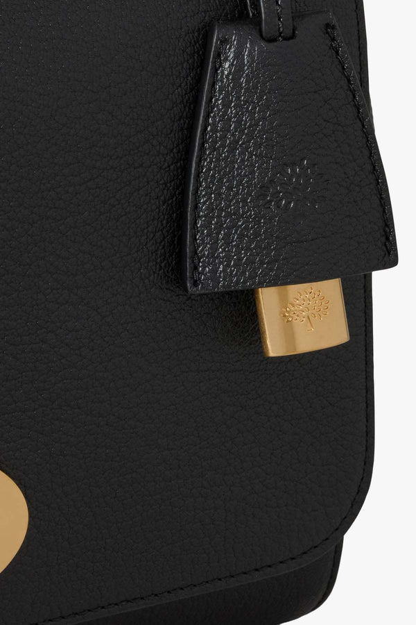 Medium Lily Glossy Goat