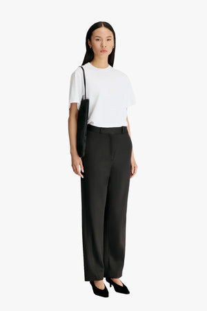 Kian Low-Waisted Barrel Pant
