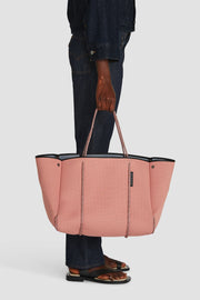 Escape Tote In Musk/Dove