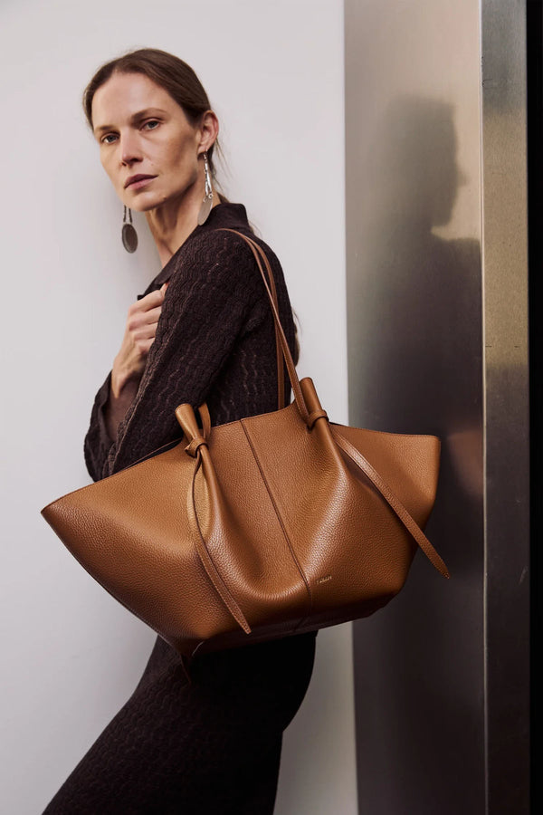 Large Mochi Pebble Grain Leather