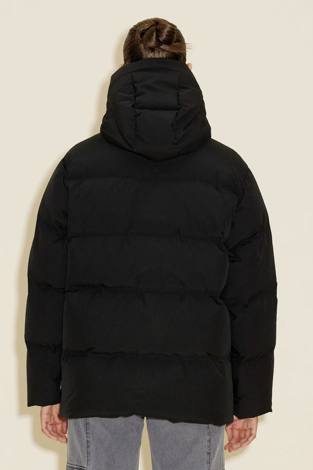 Besseggen Down Jacket