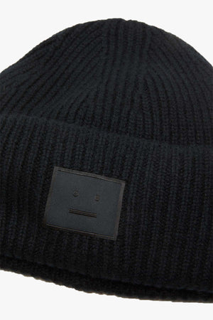 LARGE FACE LOGO BEANIE - YAK