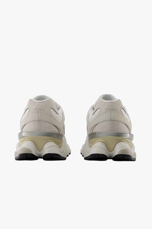 U9060WHT