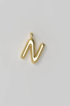 Letter charm Small N - Gold plated