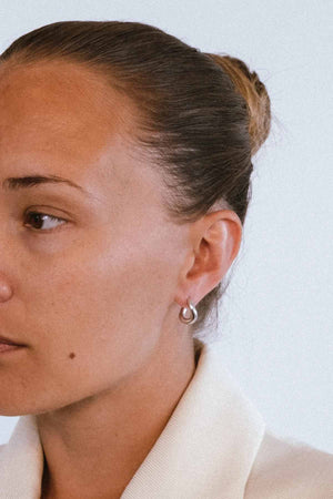 Thorn hoop tiny silver