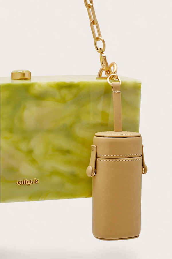 The Backgammon Clutch