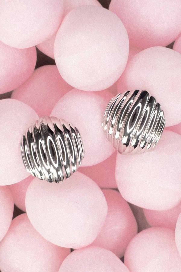 Madeleine Studs Small