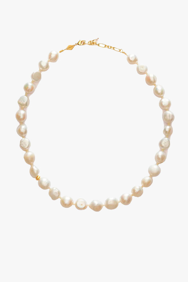 Stellar Pearly Necklace