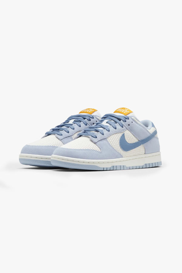 W Nike Dunk Low SE