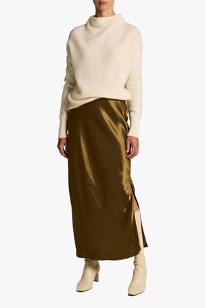 Boiled Funnel Neck Pullover