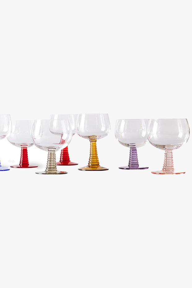 Swirl Wine Glass Low