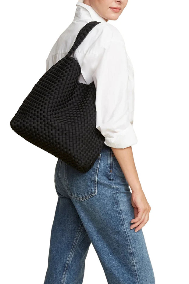 Nomad Medium Hobo