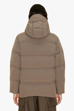 Besseggen Down Jacket