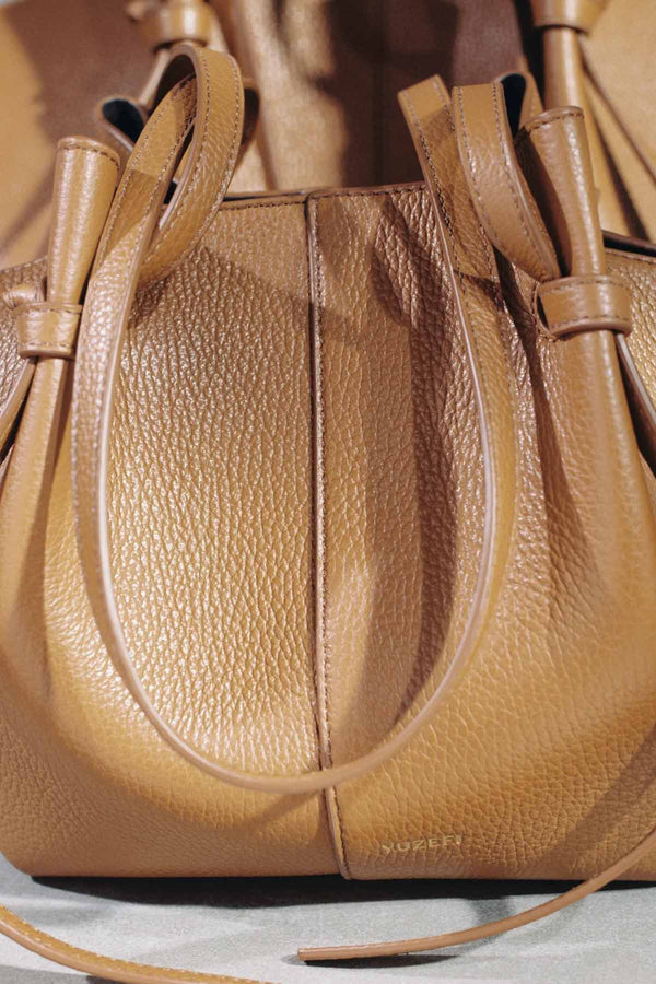 XL Mochi Pebble Grain Leather