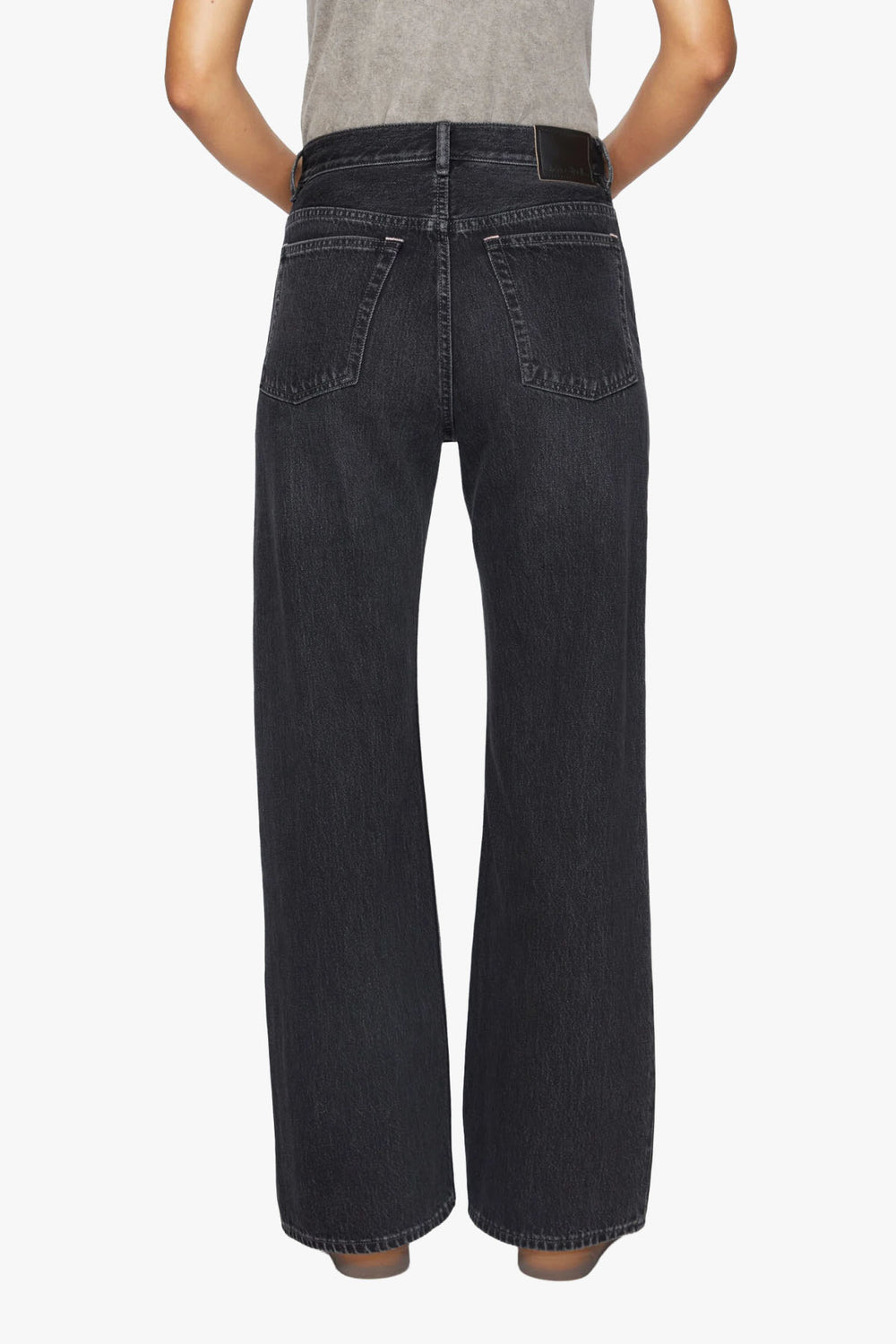 2021F Straight Jeans