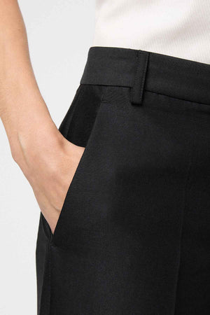 Noir Cigarette Pant