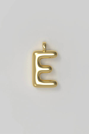 Letter charm Large E - gold plated