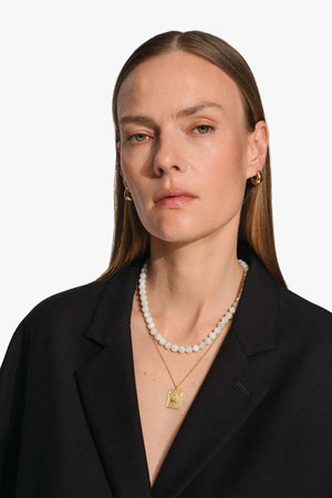 Cove necklace white MOP